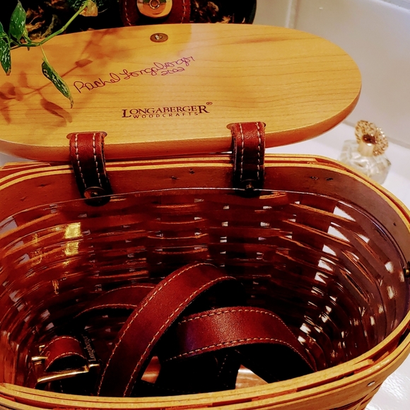 Original, signed Longaberger purse - Picture 3 of 3